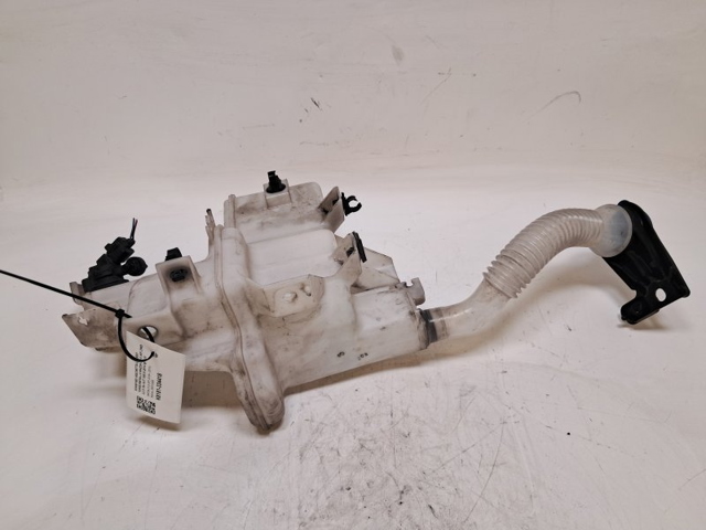 MAZDA KD5367481 Бачок омывателя стекла в наличии Ужгород