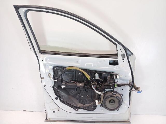 KDY35902XC MAZDA Дверь передняя левая купить в Запорожье