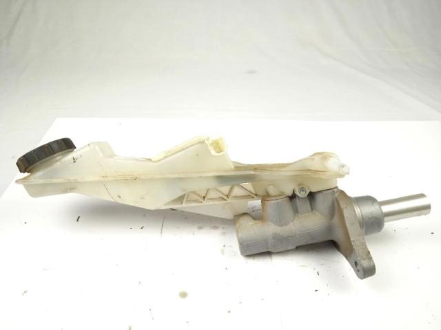 Cilindro mestre do freio KDY44340ZA MAZDA