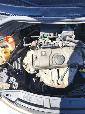KFV PEUGEOT Двигатель купить в Хмельницкий