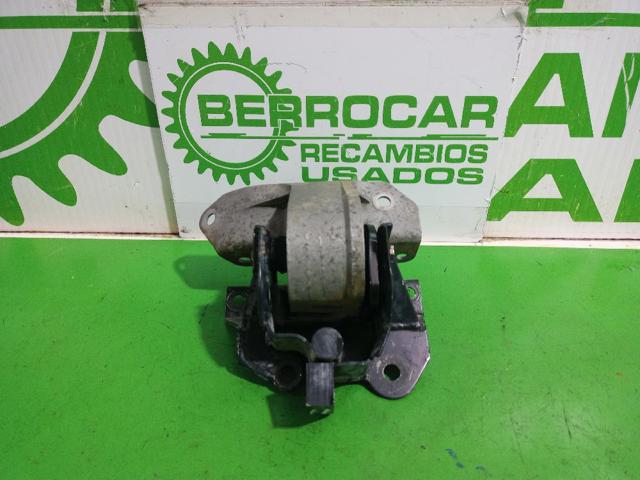 LAND ROVER KKU000430 Кронштейн подушки (опоры) двигателя левой в наличии Кривой Рог
