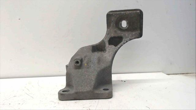 KKU500590 LAND ROVER Кронштейн подушки (опоры) двигателя правой купить в Ровно