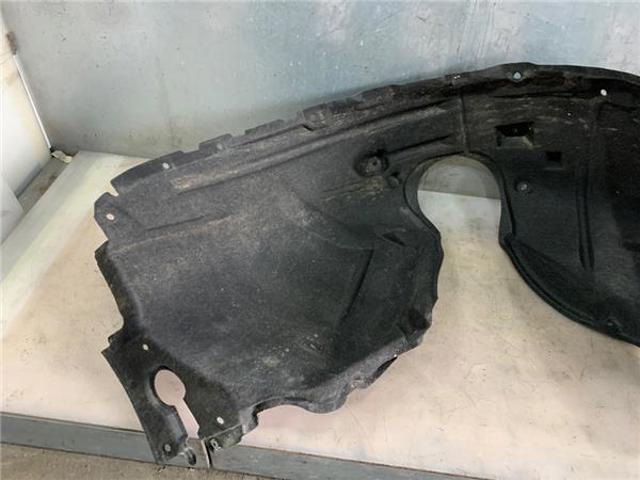 LB5Z16102A Подкрылок передний правый купить Винница