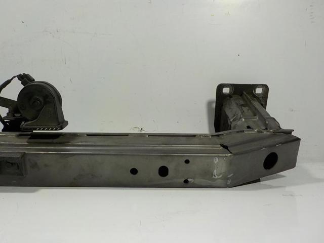 Reforçador do pára-choque dianteiro LR005532 Land Rover