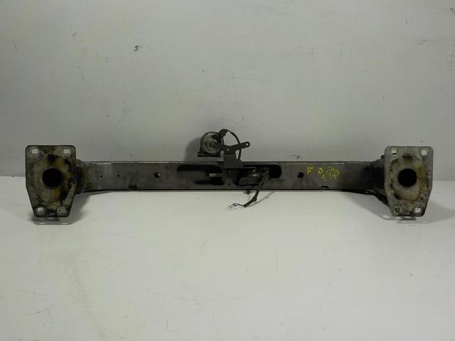 Reforçador do pára-choque dianteiro LR005532 Land Rover
