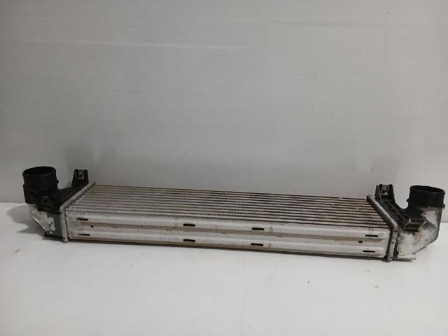 LR009802 LAND ROVER Радиатор интеркуллера купить в Киев