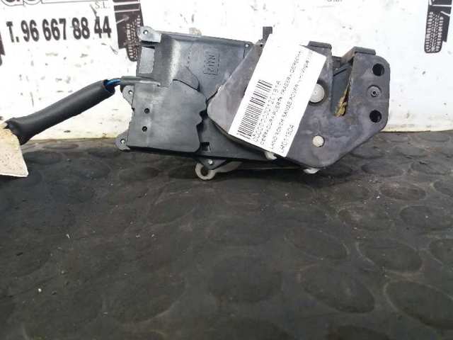 LAND ROVER LR011304 Замок двери задней правой в наличии Житомир