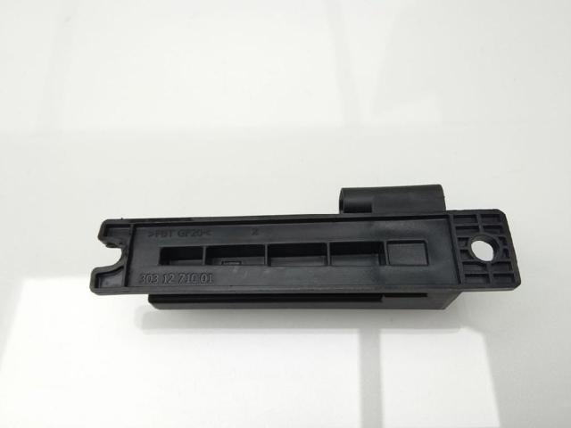 LR012709 LAND ROVER Антенна купить в Ирпень