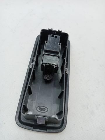LR013904 LAND ROVER Кнопка включения мотора стеклоподъемника задняя купить в Черкассы