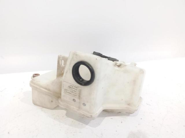 LR013953 LAND ROVER Бачок омывателя стекла купить в Черновцы