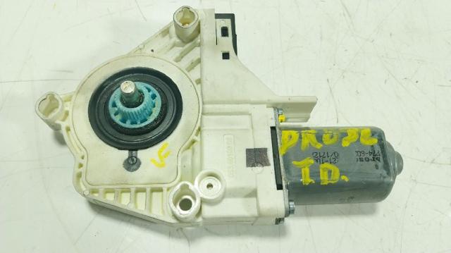 LR016352 LAND ROVER Мотор стеклоподъемника двери задней правой купить в Сумы