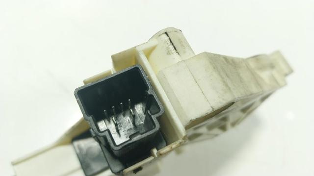 LR016352 Мотор стеклоподъемника двери задней правой купить Николаев