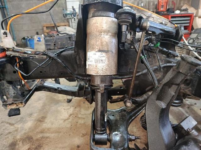 LR016428 LAND ROVER Амортизатор передний купить в Львов