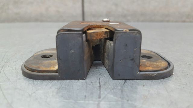 Fecho de tampa de porta-malas (de 3ª/5ª porta traseira) Land Rover Range Rover L320