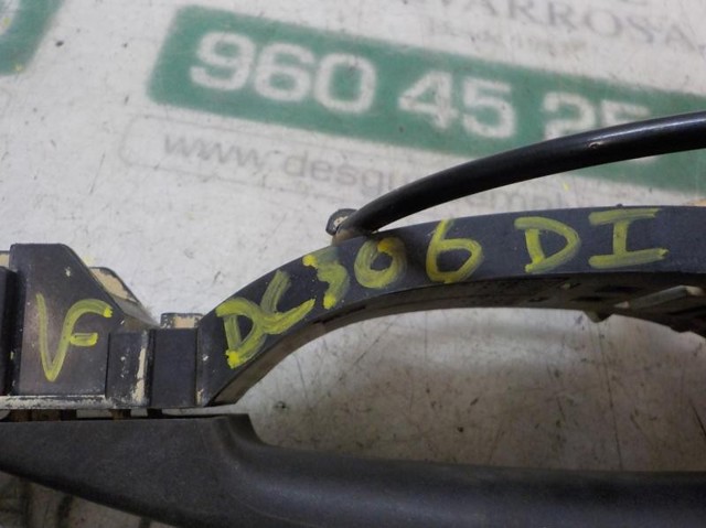 LR018296 Держатель наружной ручки двери передней левой купить Винница