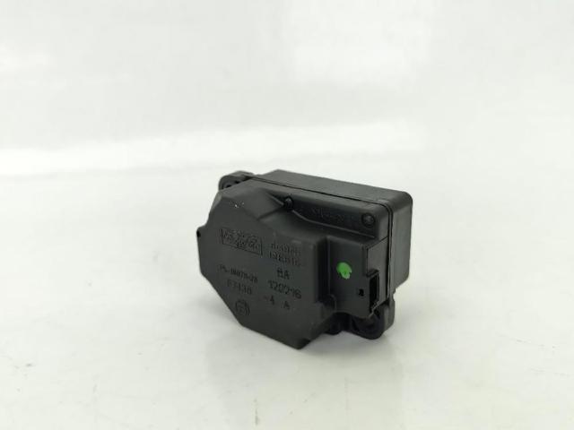 LAND ROVER LR022168 в наличии Черновцы