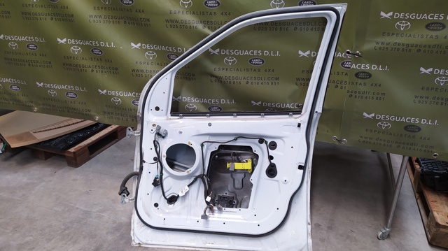 LR023160 LAND ROVER Дверь передняя правая купить в Запорожье