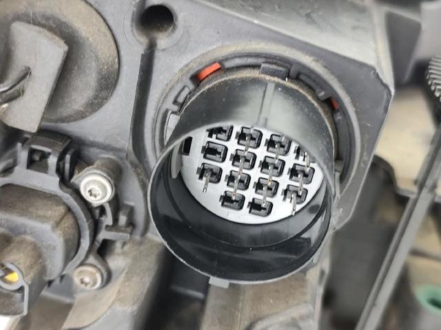 LR024265 LAND ROVER Левая фара купить в Киев
