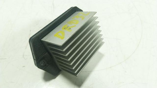 LR031677 Резистор печки купить Ровно