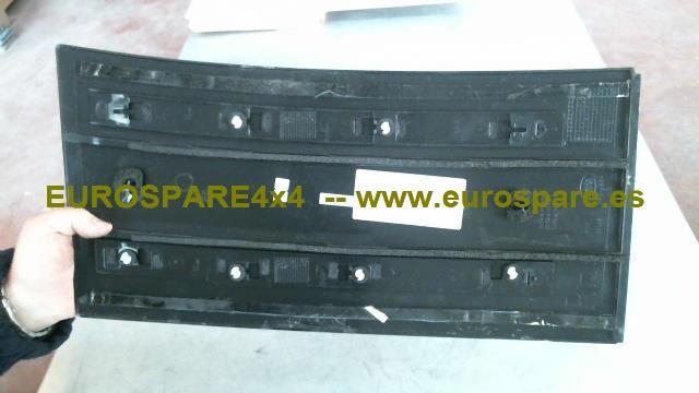 LAND ROVER LR038863 Молдинг двери передней правой в наличии Ровно