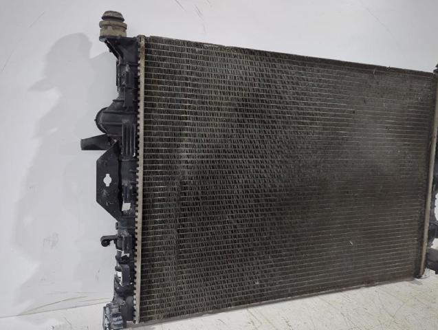 LR039623 LAND ROVER Радиатор купить в Киев