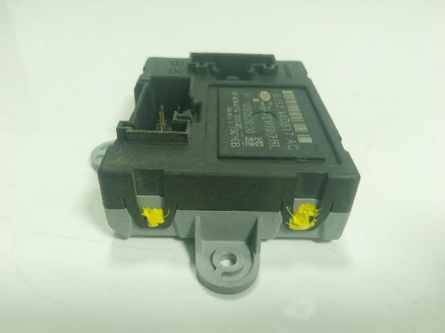 LR044069 LAND ROVER купить в Ирпень