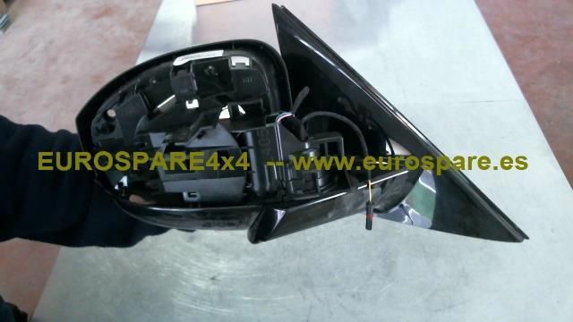 LAND ROVER LR045116 Корпус зеркала заднего вида правого (внутрення часть) в наличии Каменское
