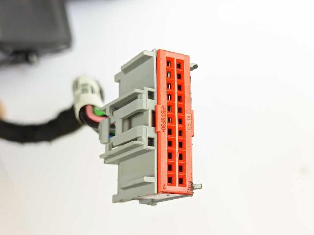 LR048637 LAND ROVER Правое зеркало купить в Николаев
