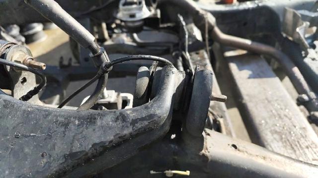 LR051615 Рычаг передней подвески верхний левый купить Павлоград