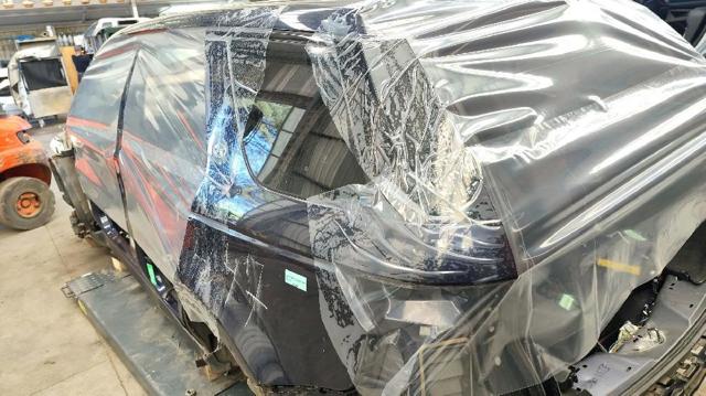 LR060976 LAND ROVER Крыло заднее левое купить в Киев