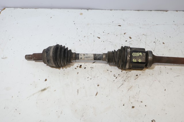 LR061904 LAND ROVER Задняя полуось купить в Ирпень