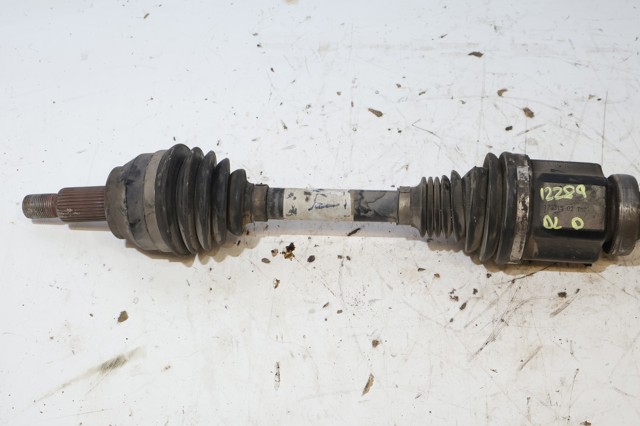 LR061904 LAND ROVER Задняя полуось купить в Киев