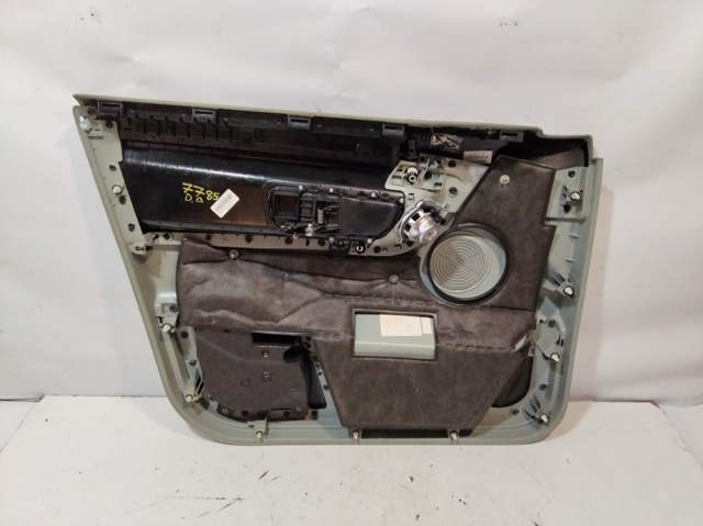 LAND ROVER LR064207 Обшивка (облицовка) внутренняя двери передней правой в наличии Ирпень