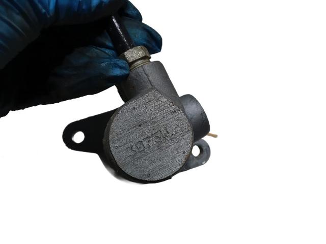 LR067017 LAND ROVER Цилиндр тормозной главный купить в Одесса