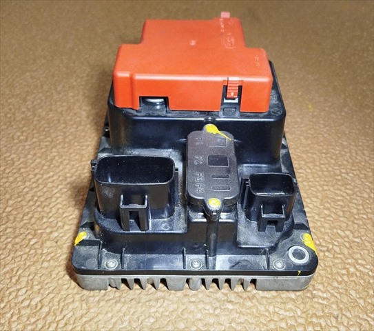 LAND ROVER LR067367 Блок предохранителей в наличии Украина