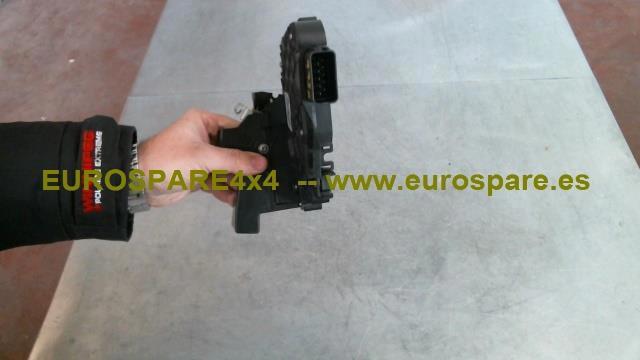 LAND ROVER LR071636 Замок двери передней левой в наличии Тернополь