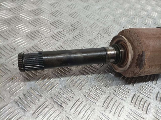LR071933 LAND ROVER Полуось задняя правая купить в Киев