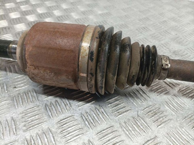 LR071933 LAND ROVER Полуось задняя правая купить в Кривой Рог