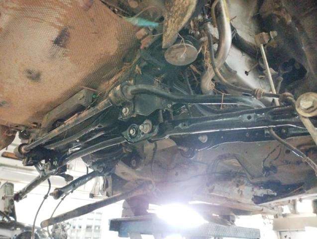 LR072077 LAND ROVER Подрамник задний купить в Николаев