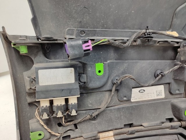 LR073069 LAND ROVER Задний бампер купить в Харьков