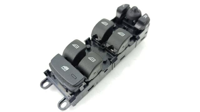 LAND ROVER LR086040 Кнопочный блок управления стеклоподъемником передний левый в наличии Запорожье