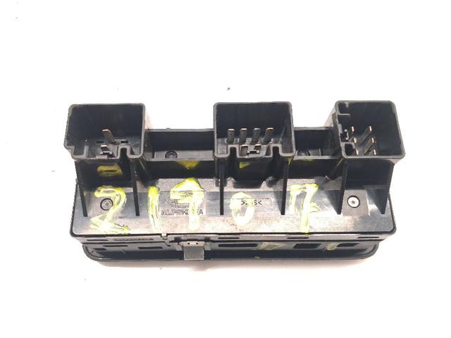 LAND ROVER LR086040 Кнопочный блок управления стеклоподъемником передний левый в наличии Ужгород