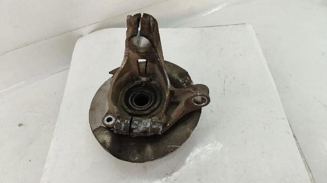 LR087153 LAND ROVER Цапфа передняя правая купить в Сумы