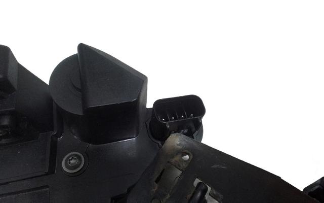 LAND ROVER LR091348 Замок двери задней левой в наличии Украина