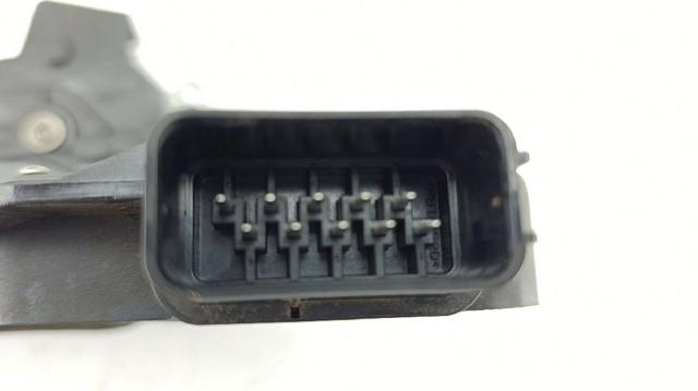 LR091351 LAND ROVER Замок двери задней левой купить в Киев