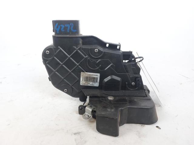 LR091361 LAND ROVER Замок двери задней левой купить в Ужгород