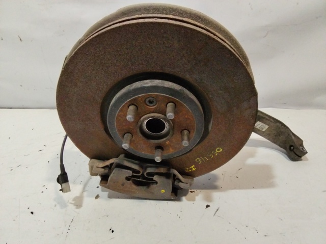 LR093818 LAND ROVER Цапфа передняя левая купить в Черновцы