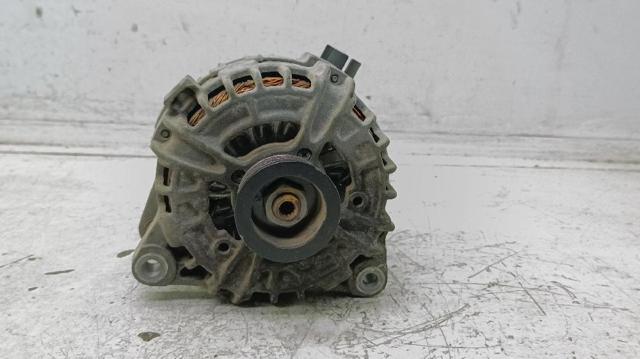 LR105985 LAND ROVER Генератор купить в Киев