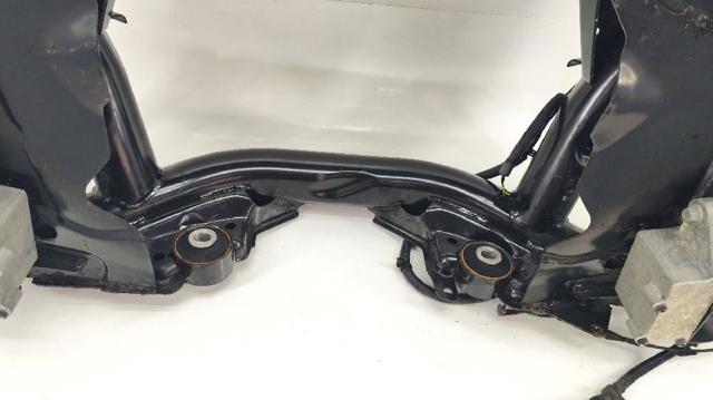 LR134907 LAND ROVER Балка задней подвески (подрамник) купить в Винница