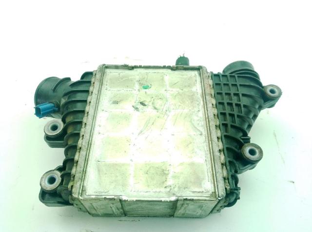 LR139043 LAND ROVER Радиатор интеркуллера купить в Чернигов